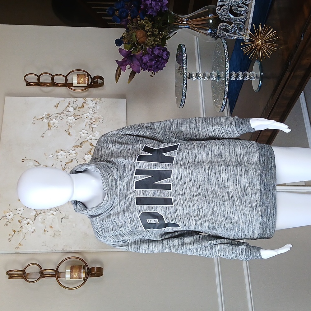 Victoria's Secret Pink Gray Front Logo Oversize Sweatshirt. Size S